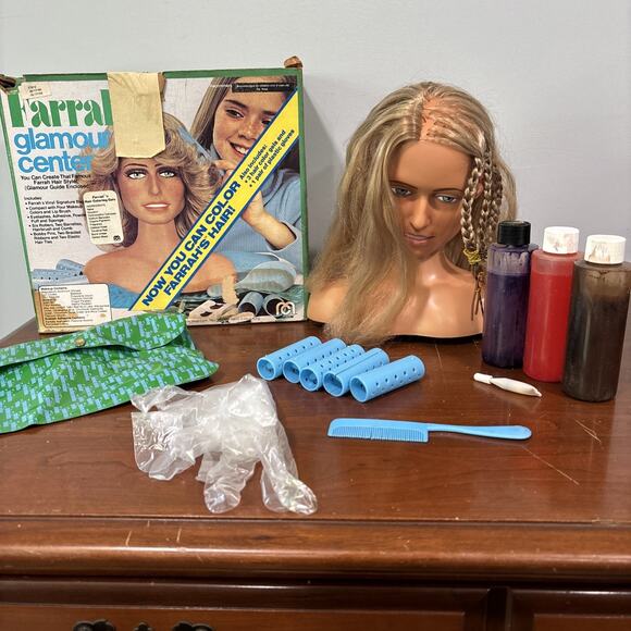 Farrah's Glamour Center 1977 Mego "Beauty Head" Vintage Farrah Fawcett AS SHOWN - Picture 1 of 13